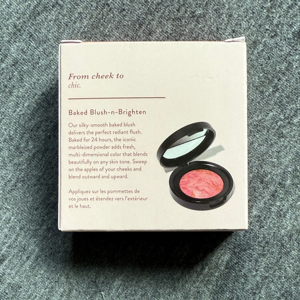Laura Geller Baked Blush-N-Brighten - Vibrant Pink Marble - Picture 5 of 5